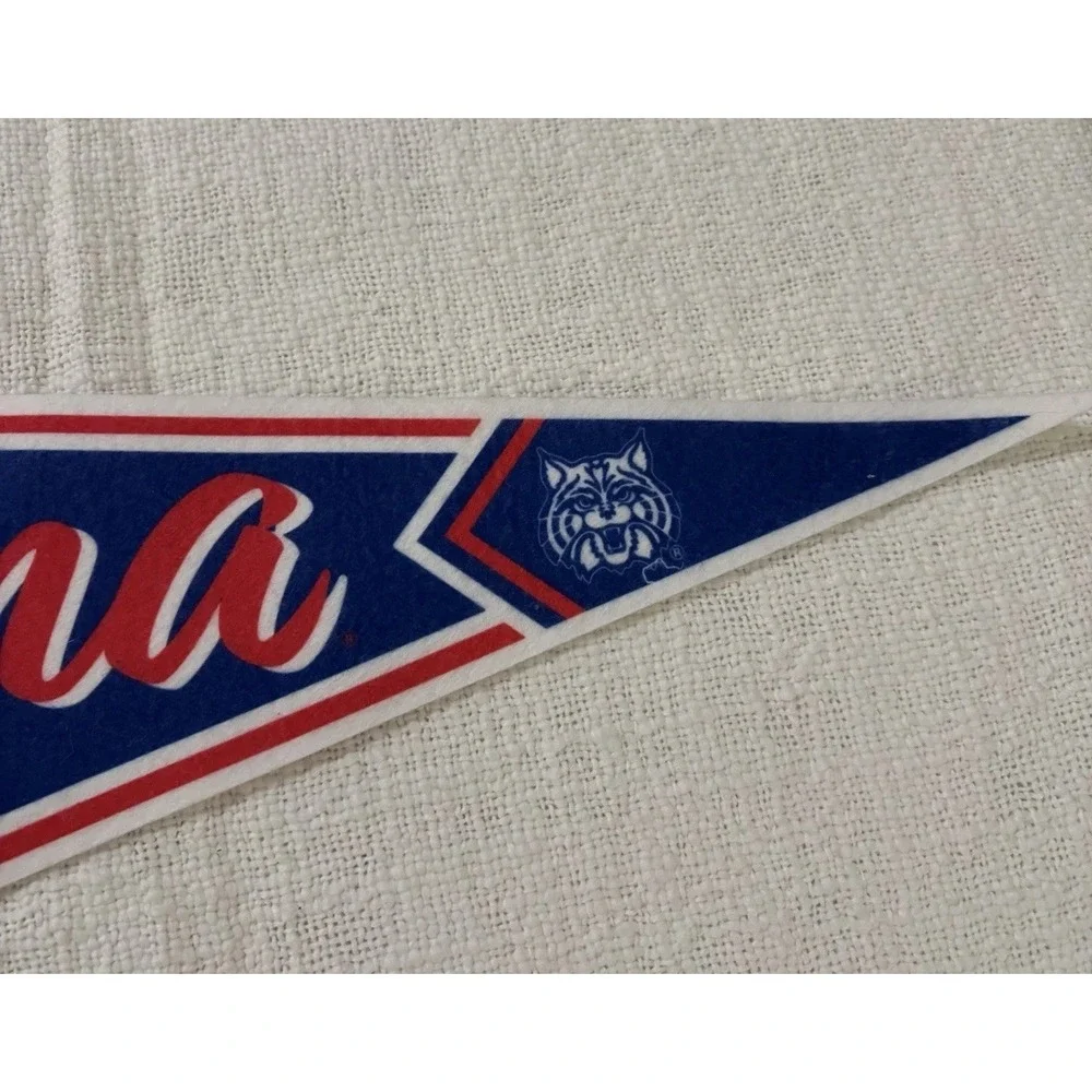 ARIZONA WILDCATS NCAA FELT PENNANT Baseball Banner Collectible